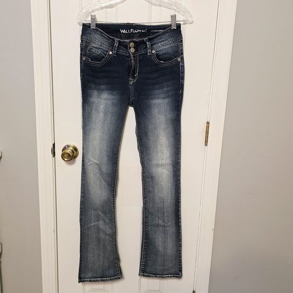 Wallflower Denim - WallFlower Luscious Curvy Bootcut Jeans Dark Wash Size 5 Regular